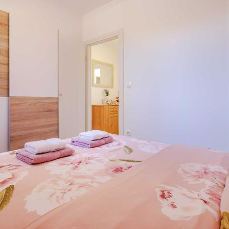 Apartments Rose Čižići Kültér fotó
